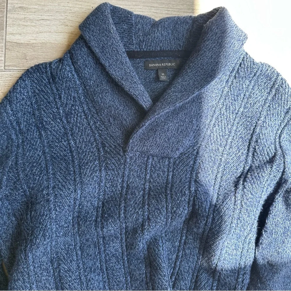 Banana Republic Men's Blue Cable Knit Sweater